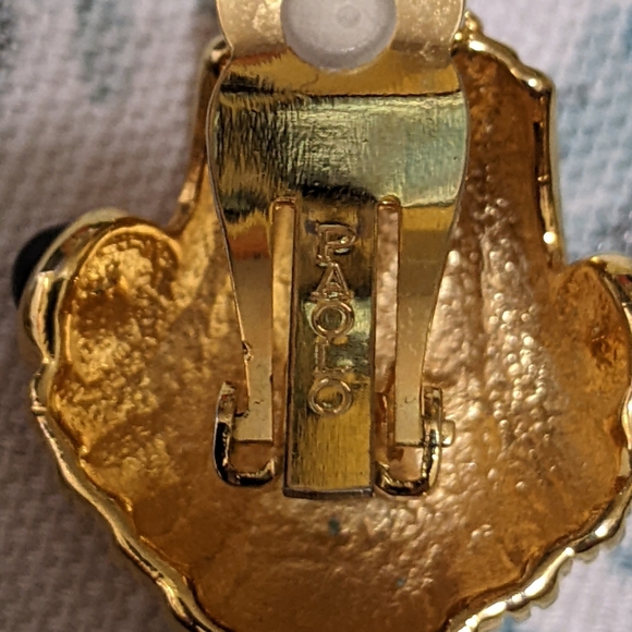 Vintage 80's Paolo Gucci clip-on earrings - Picture 6 of 8